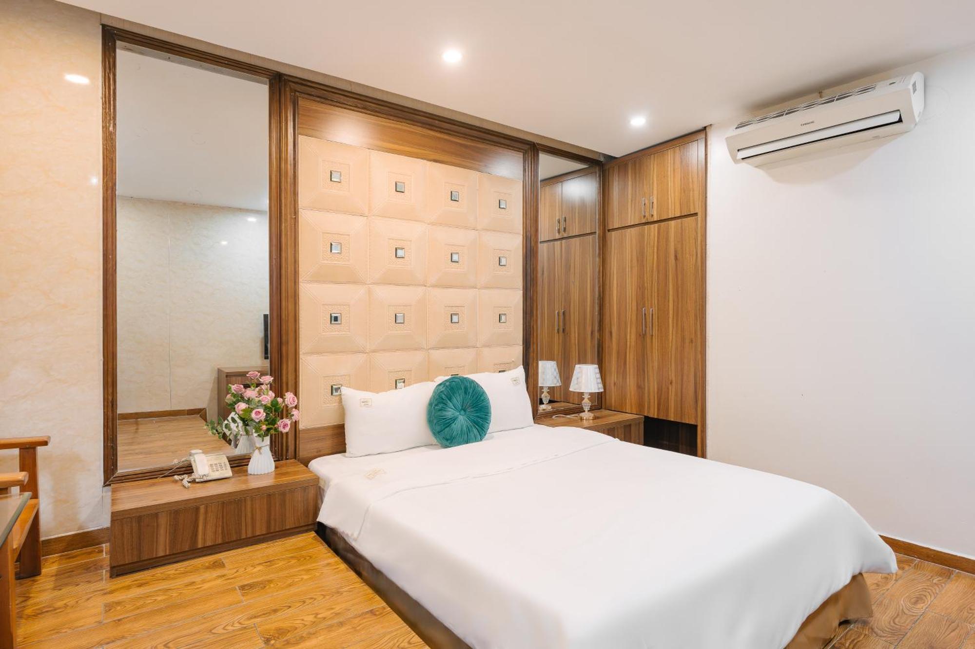 The Ky Moi Hotel And Spa - Ha Noi Center- Near Vincom Ba Trieu هانوي المظهر الخارجي الصورة